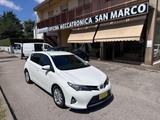 Toyota TOYOTA - Auris - TS 1.4 D-4D Lounge #TAGLIANDICE - Toyota Auris mit Diesel-Antrieb: 1.4