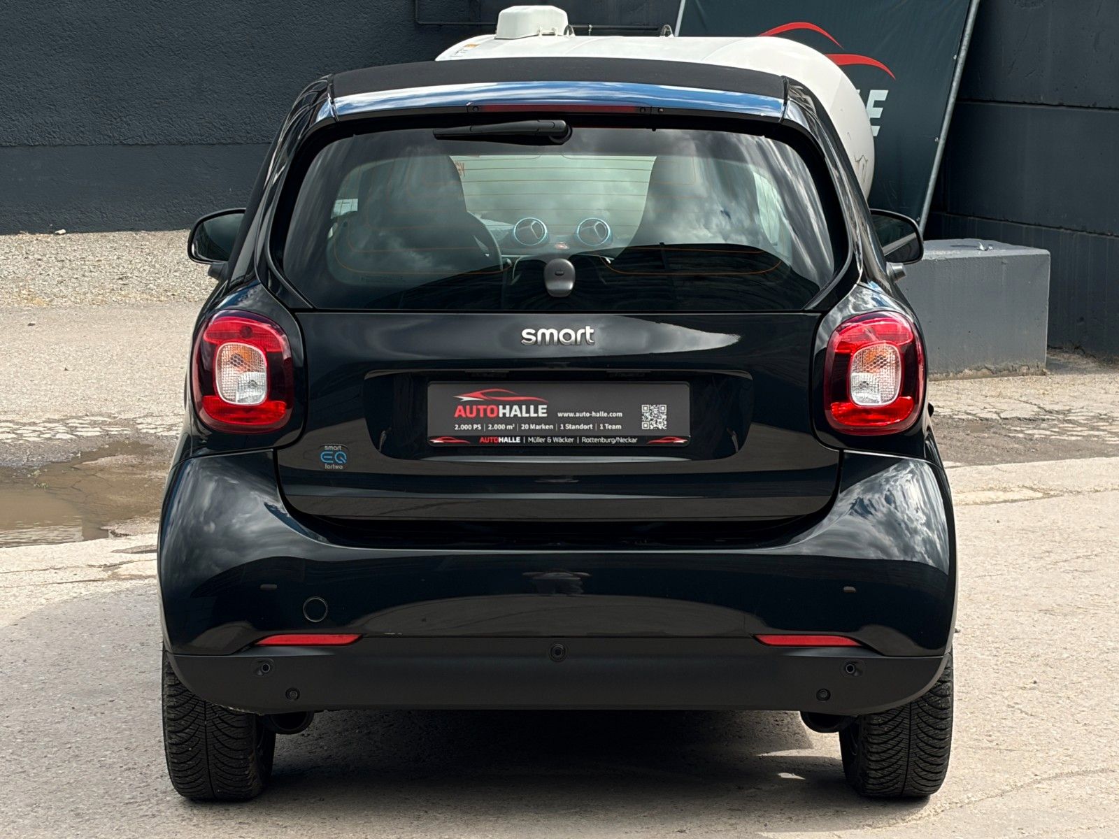 Fahrzeugabbildung Smart ForTwo Coupe EQ 60kW SHZ PDC Temp. Klima CarPlay