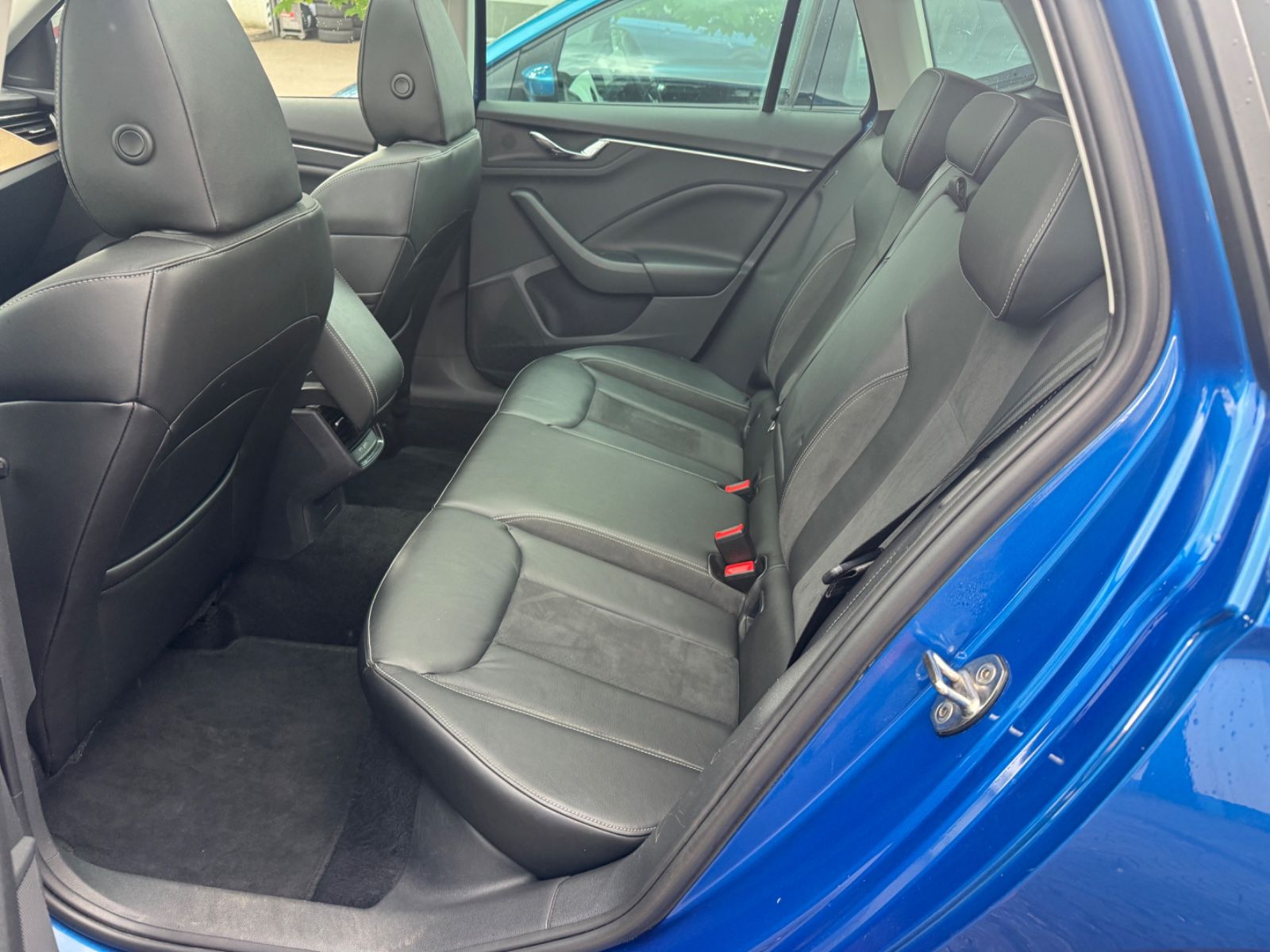 Fahrzeugabbildung SKODA Kamiq Style Leder+Panorama+Navi+LED+LANE