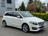 Mercedes-Benz B 220 4Matic Garantie *Memory *Business*Pano*LED - Mercedes-Benz B 220: 4matic