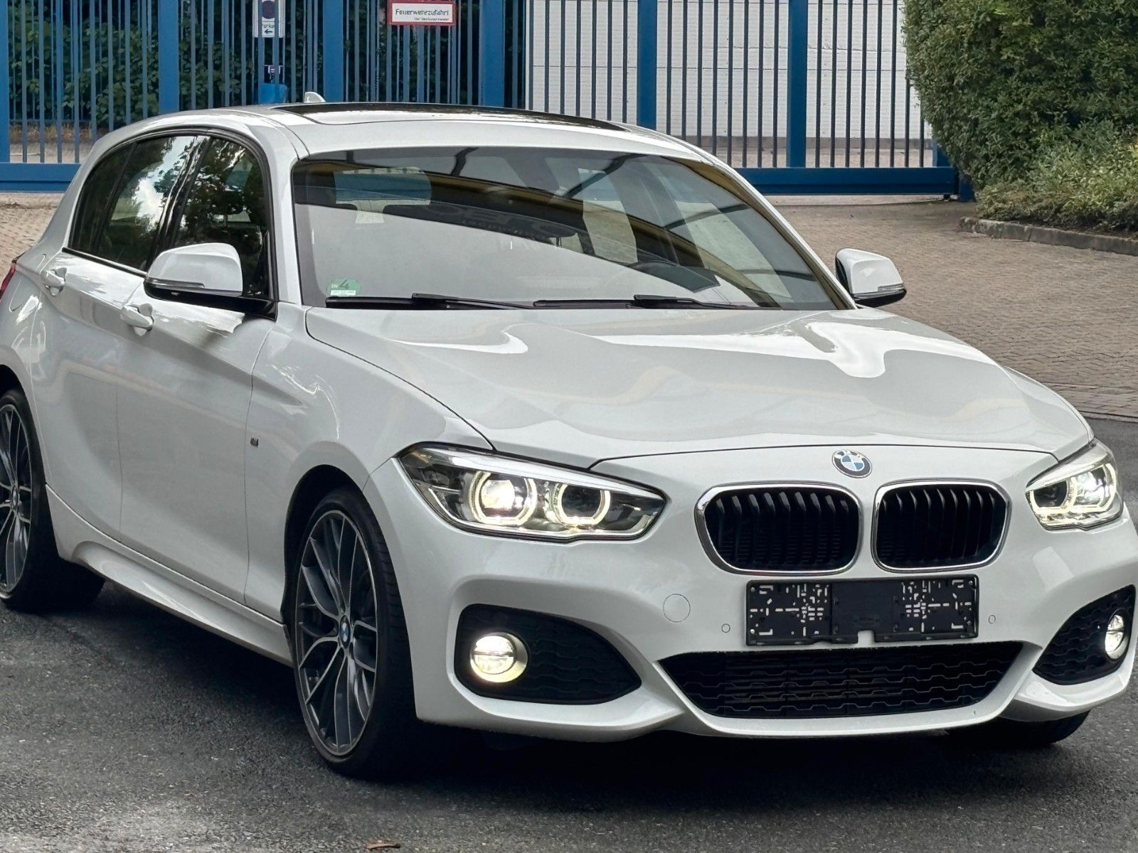 BMW BMW 118d*EDITION*M SPORT PAKET*SCHADOW*SHD*XENON*P
