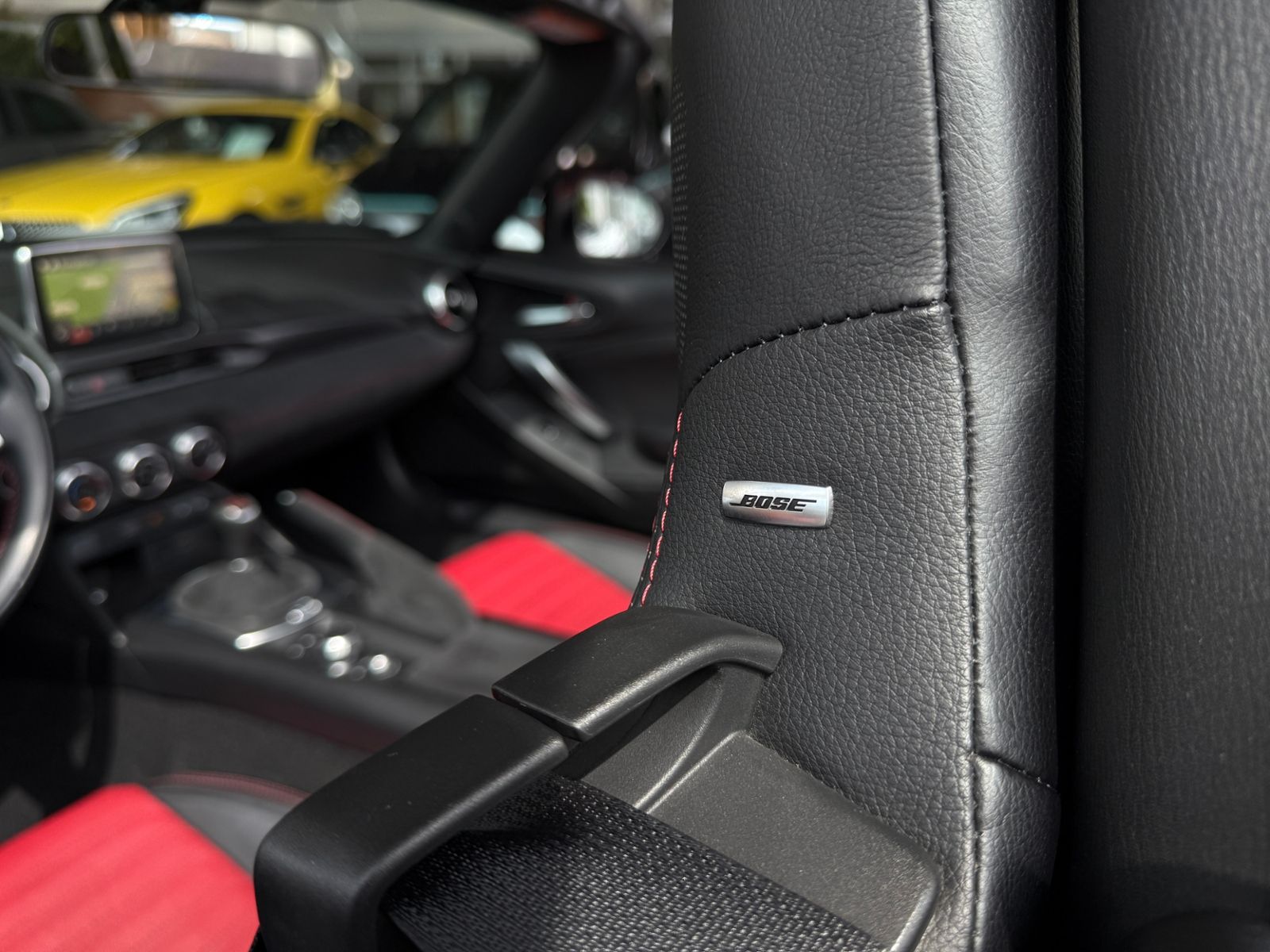 Fahrzeugabbildung Abarth 124 Spider LED LEDER ALU SHZ