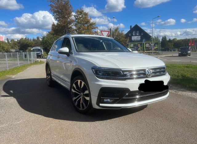 Volkswagen VW Tiguan 2.0 TDI R-Line.  4 Motion