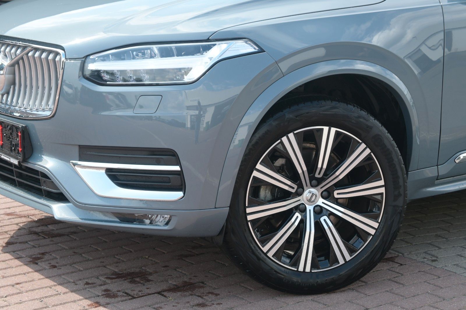 Fahrzeugabbildung Volvo XC90 B5 Inscrip. AWD*LUFT*H&K*ACC*NAV*STDHZG*RFK
