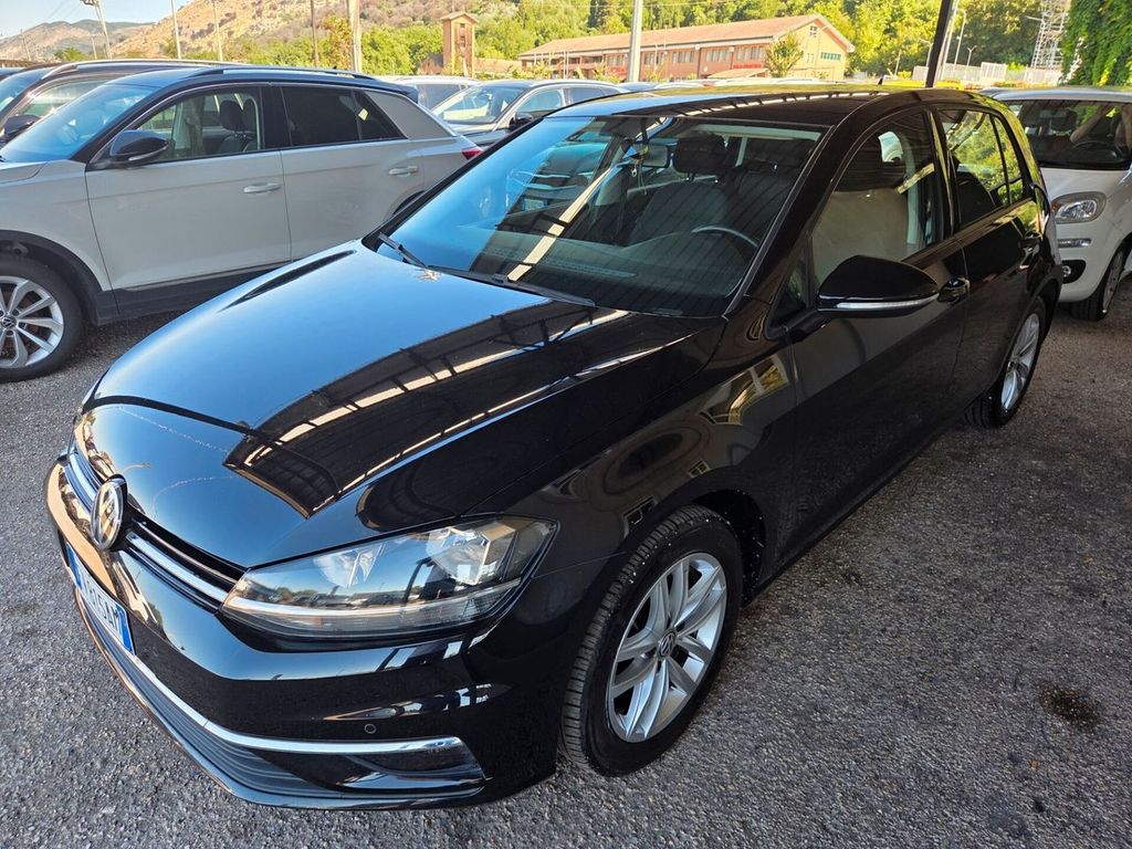 Image of Volkswagen Golf