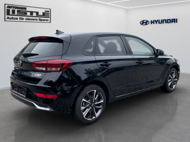 Fahrzeugabbildung Hyundai i30 Advantage MY25 NAVI+PDC vorne und hinten+LED