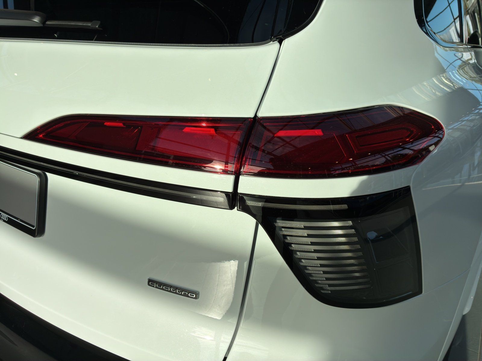 Fahrzeugabbildung Audi Audi Q7 TDI quattro NEUES MOD. 360,AHK,HUD,LED