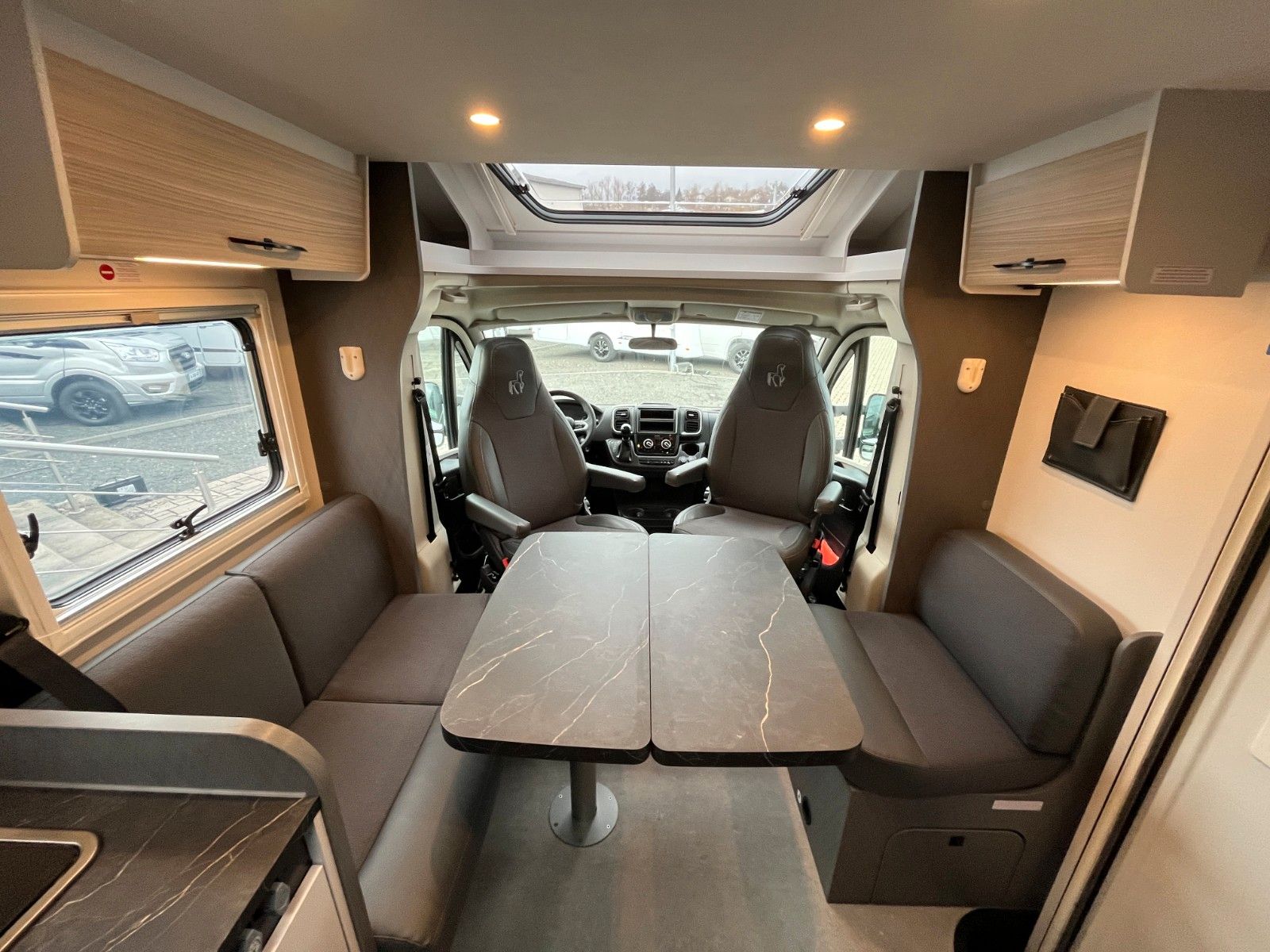 Fahrzeugabbildung Etrusco T 6.9 SBC *Automatik*Hubbett*Markise*Komfort Plu