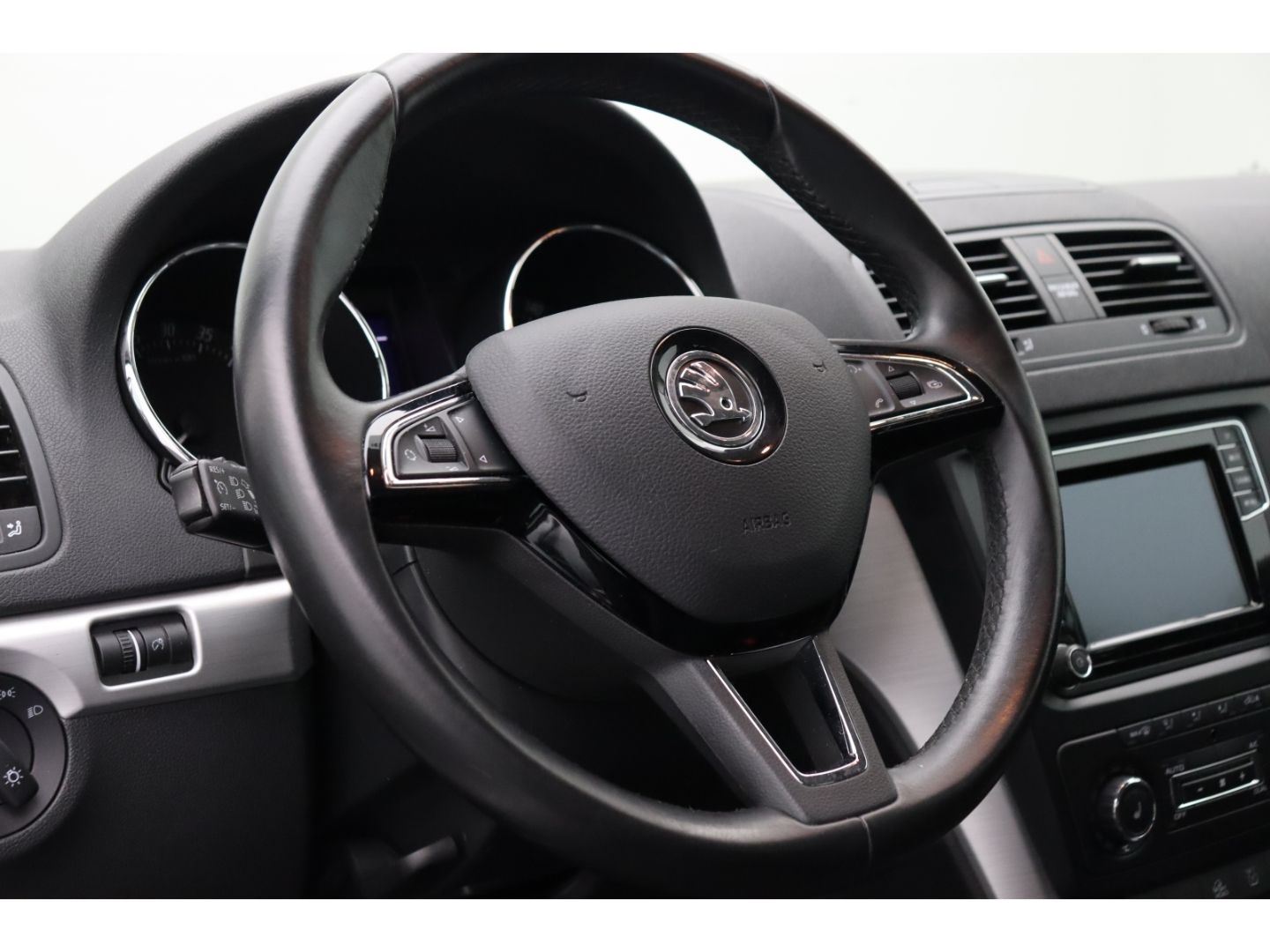 Fahrzeugabbildung SKODA Yeti Ambition 4x4 SHZ 2-Zonen-Klimaautomatik