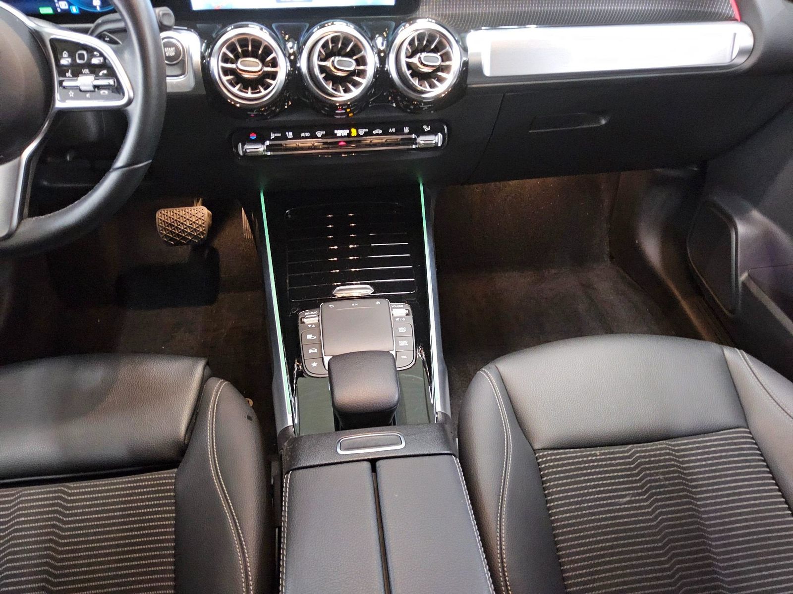 Mercedes-Benz EQB 300 4M Progressive 7-Sitze T-Leder Navi LED foto 6