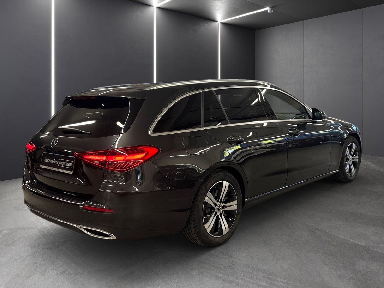 Fahrzeugabbildung Mercedes-Benz C 200 T Avantgarde*Standh*360*Digital*AHK*HeadUp