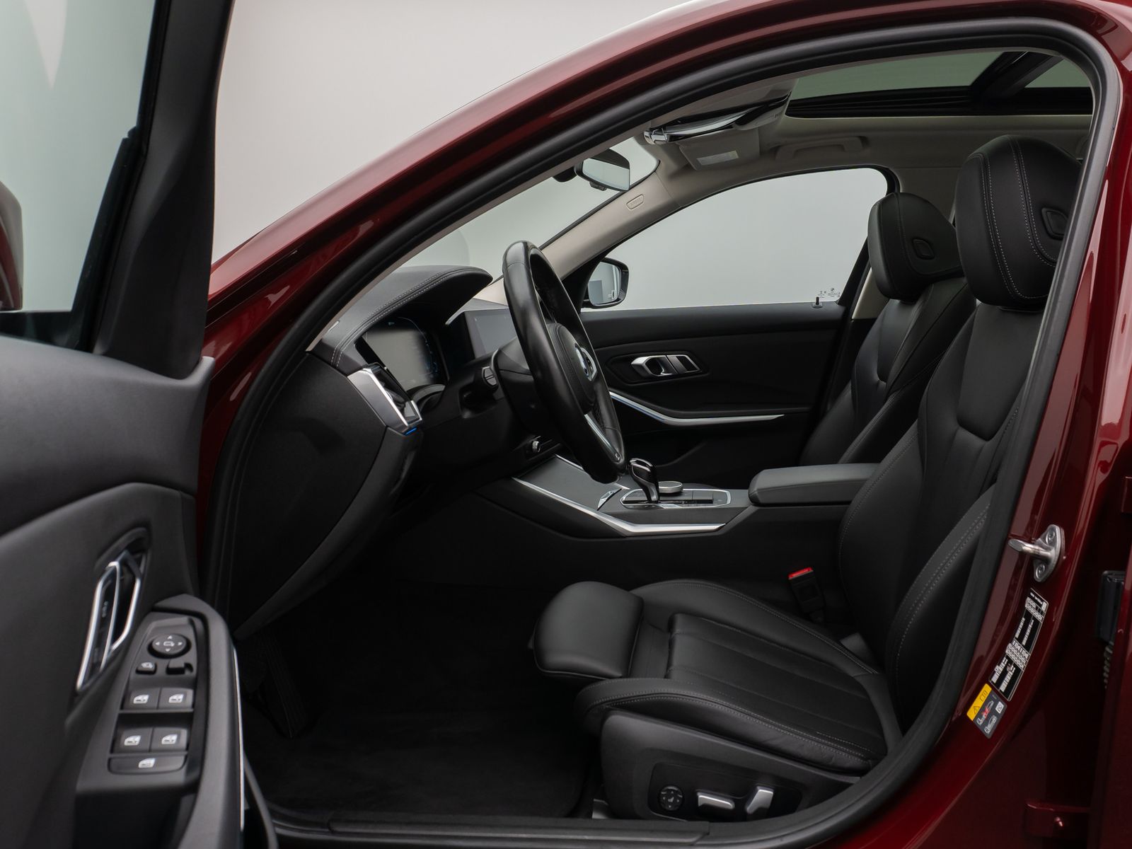 Fahrzeugabbildung BMW 320e Luxury Line Panorama Kamera DAB AHK Alarm