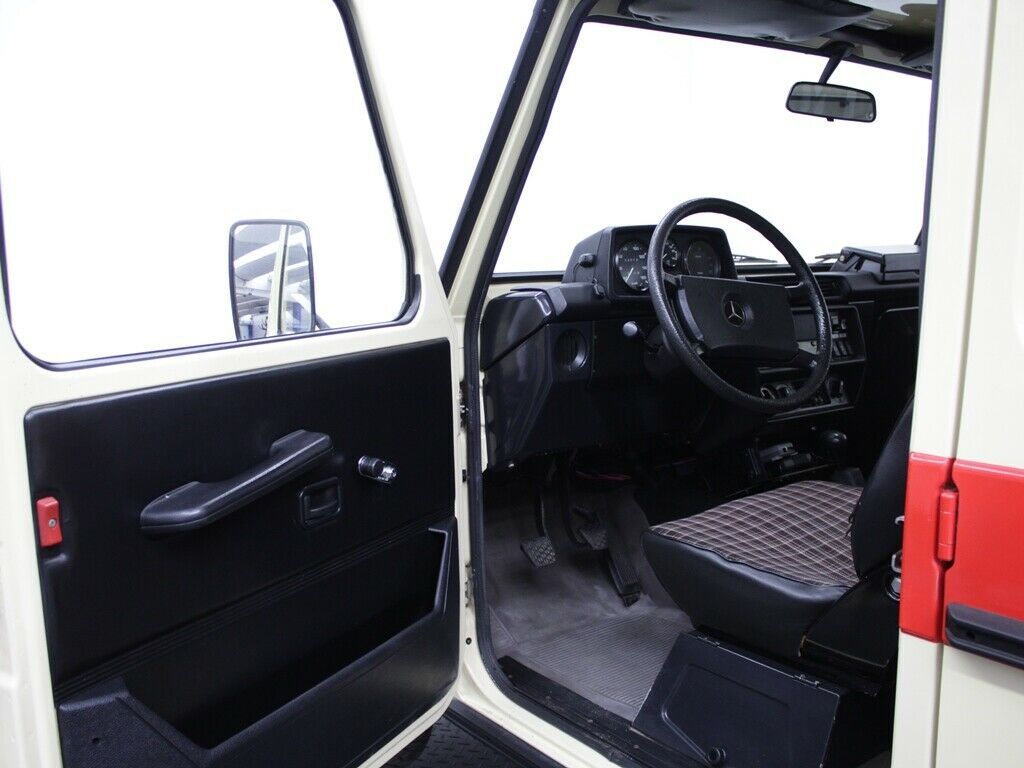 Fahrzeugabbildung Mercedes-Benz 230 G 4x4 OLDTIMER H-ZULASSUNG BUSCH-TAXI