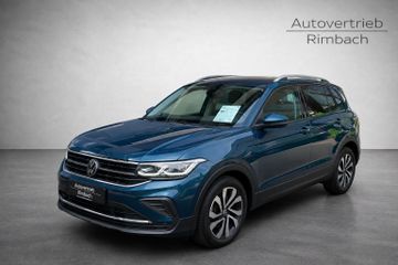 Volkswagen Tiguan - 1