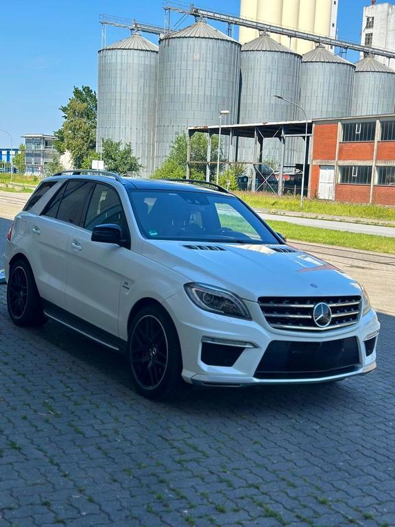 Mercedes-Benz ML 63 AMG