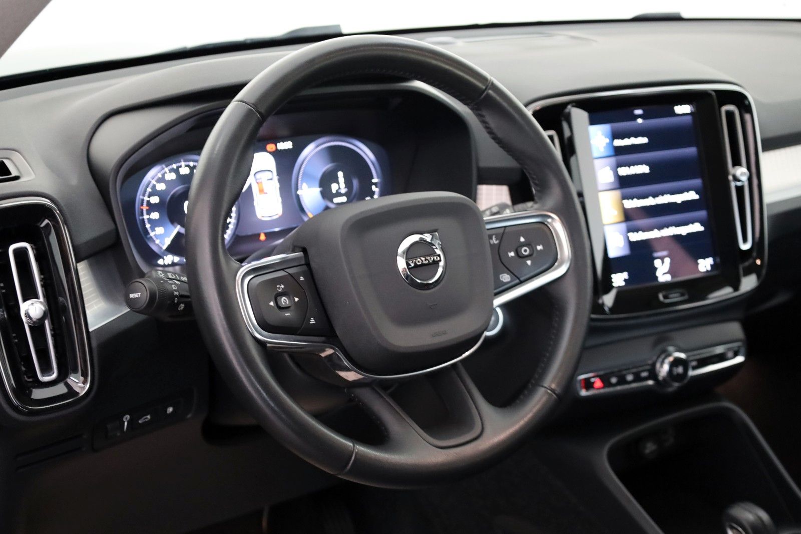 Fahrzeugabbildung Volvo XC40 Inscription Navi,LED,DAB,Kamera,ACC,AHK