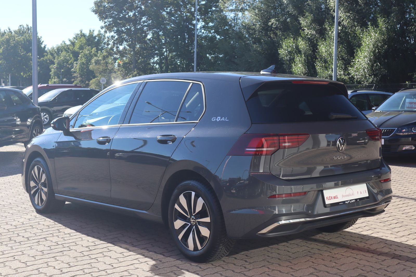 Volkswagen Golf VIII 1.5 TSI Goal LED Navi Sitzheizung ACC imagem 3