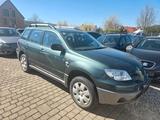 Mitsubishi Outlander 2.0 4x4 Klima 1.Hand Nur69000km FuZv - gebrauchte Mitsubishi Outlander aus dem Jahr 2005