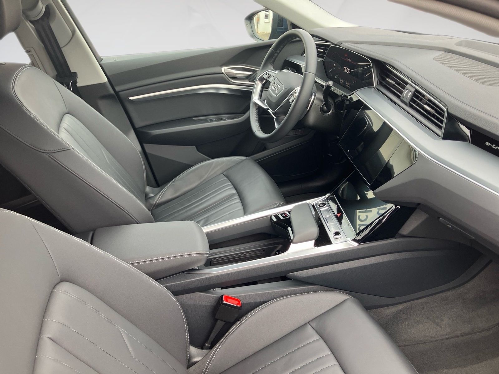 Audi Q8 e-tron - Bild 9