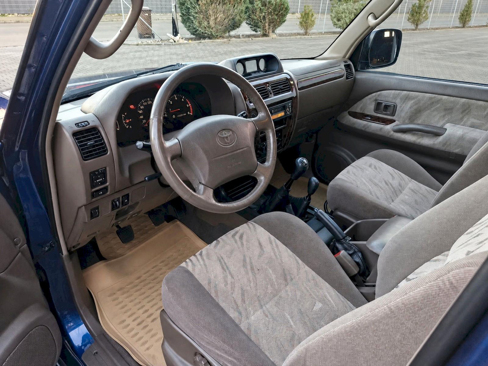Toyota Land Cruiser