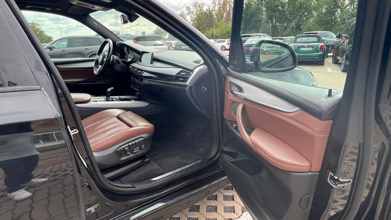 Fahrzeugabbildung BMW X5 M50d*RFK*XENON*PANO*H&K*NAVI*