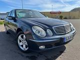 Mercedes-Benz 320 - blaue Mercedes-Benz 320