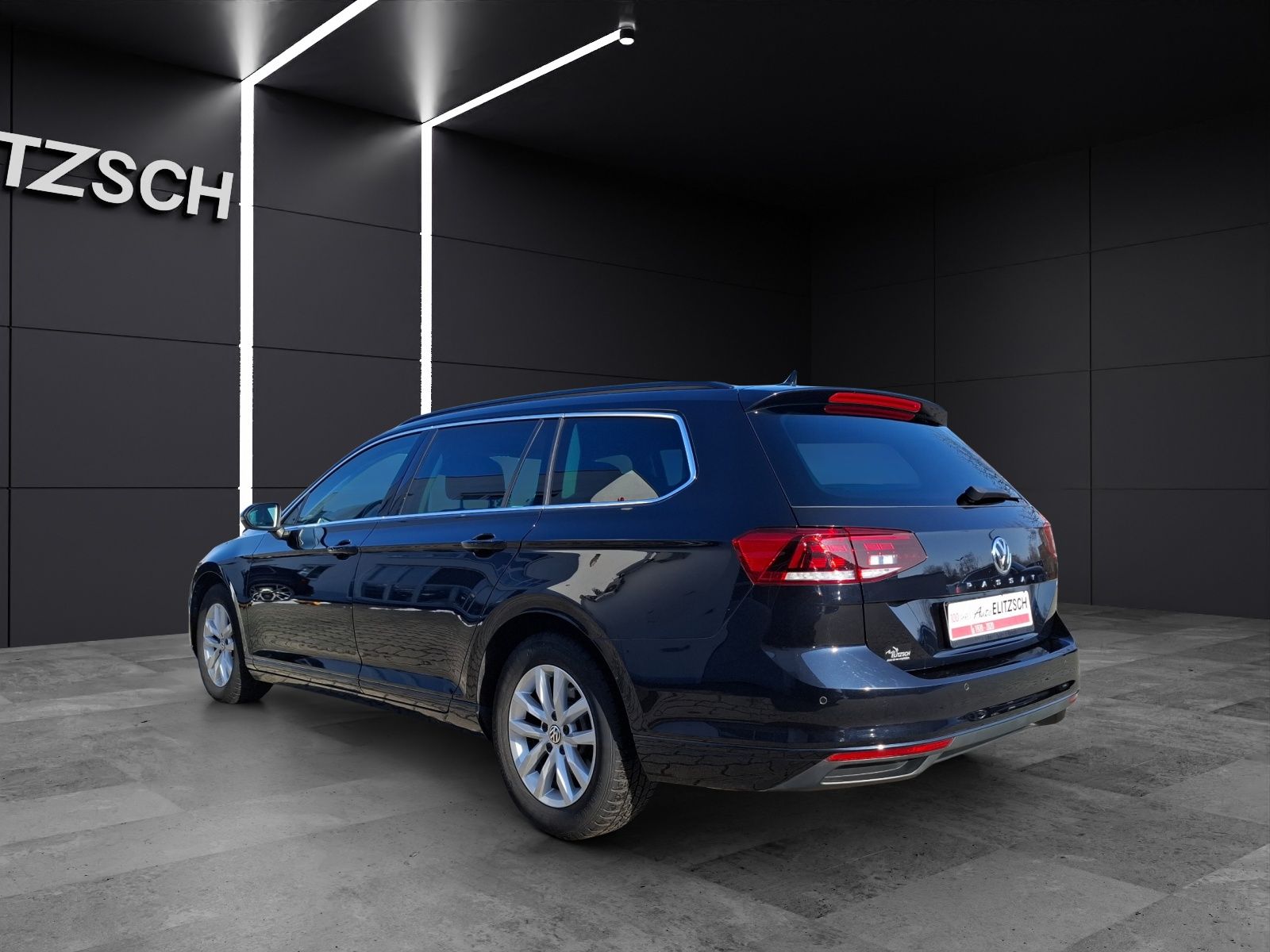 Fahrzeugabbildung Volkswagen Passat Variant TSI DSG AHK LED Navi ACC PDC SH L