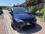 Chrysler Pacifica Touring Plus S 2019   - Chrysler Pacifica aus 2019