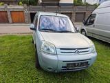 Citroën Berlingo 1.6 16V Multispace Plus 2 Schiebetüren - gebrauchte Citroën Berlingo aus dem Jahr 2006