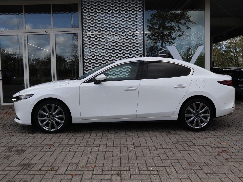 Fahrzeugabbildung Mazda 3 FB M-Hybrid Selection X-186 PRE-P DES-P NAVI A