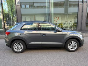 Volkswagen T-Roc - 7