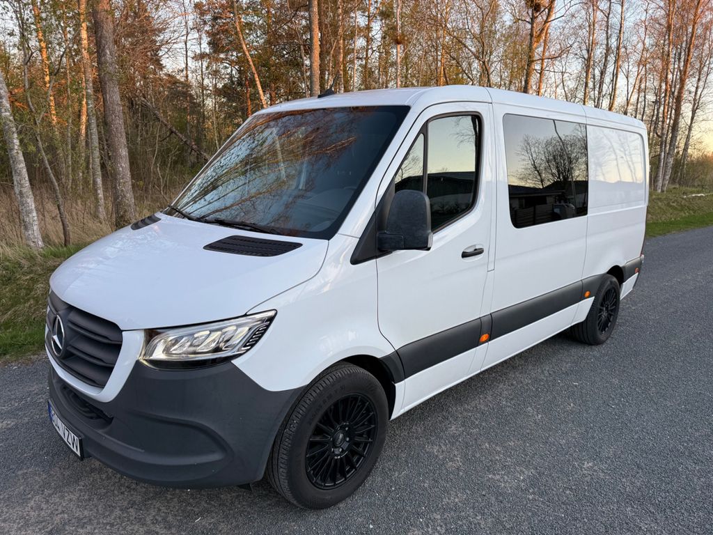 Image of Mercedes-Benz Sprinter