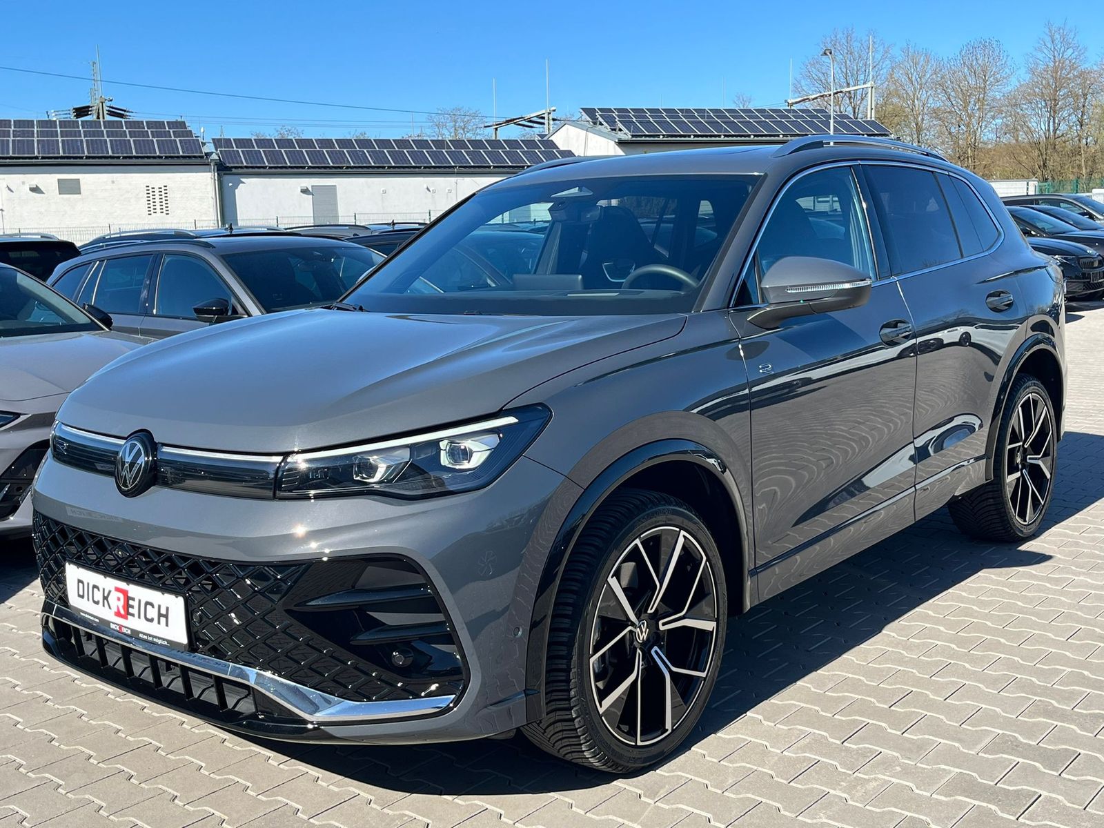 Image du véhicule Volkswagen Tiguan 2.0 TDI 4M R-Line PANO*H&amp;K*AHK*MATRIX*20".