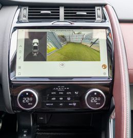 Fahrzeugabbildung Jaguar E-PACE R-DYN. SE AWD BLACK-PACK PANO|HUD|KAMERA