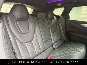 2023 BMW XM — миниатюра 36