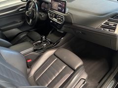 Fahrzeugabbildung BMW X3 xDrive 20d M Sport --AHK/Pano/Winterfreude