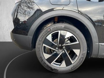 Opel Grandland Edition Kam.+KeyLess + Navi + SitzHeiz