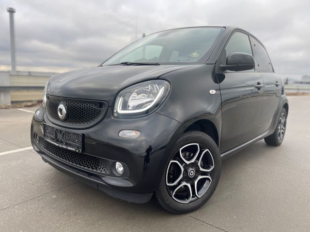 Smart SMART FORFOUR  66 kW PANOR*AUTO*NAVI*LED*SHZ