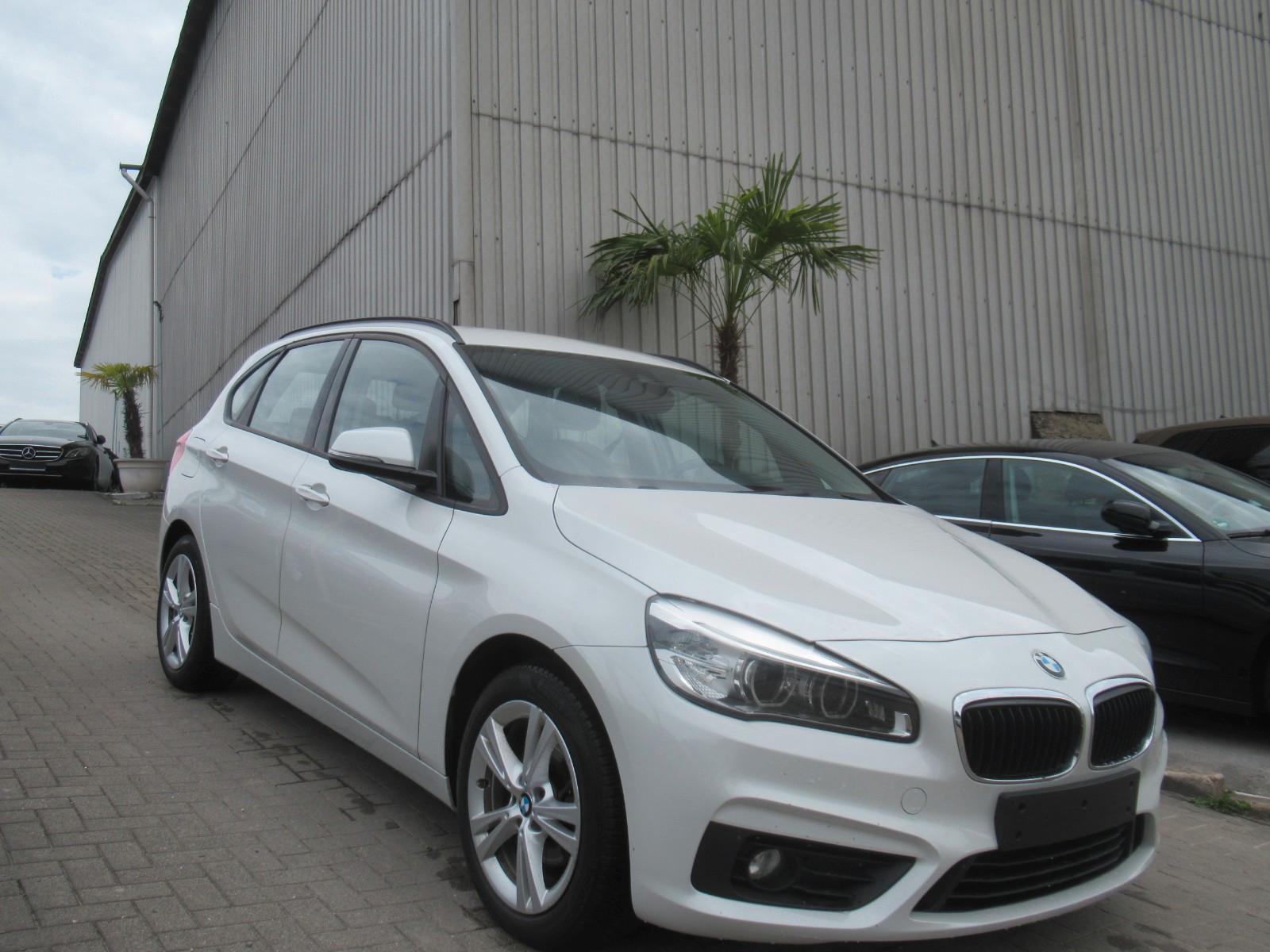 BMW 218d Active Tourer-NAVI-LED-SHZ-PDC-2.HAND-TÜV