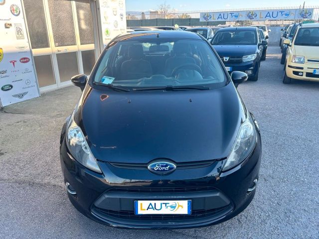 Ford Fiesta 1.4 TDCi 70CV 5 porte Titanium