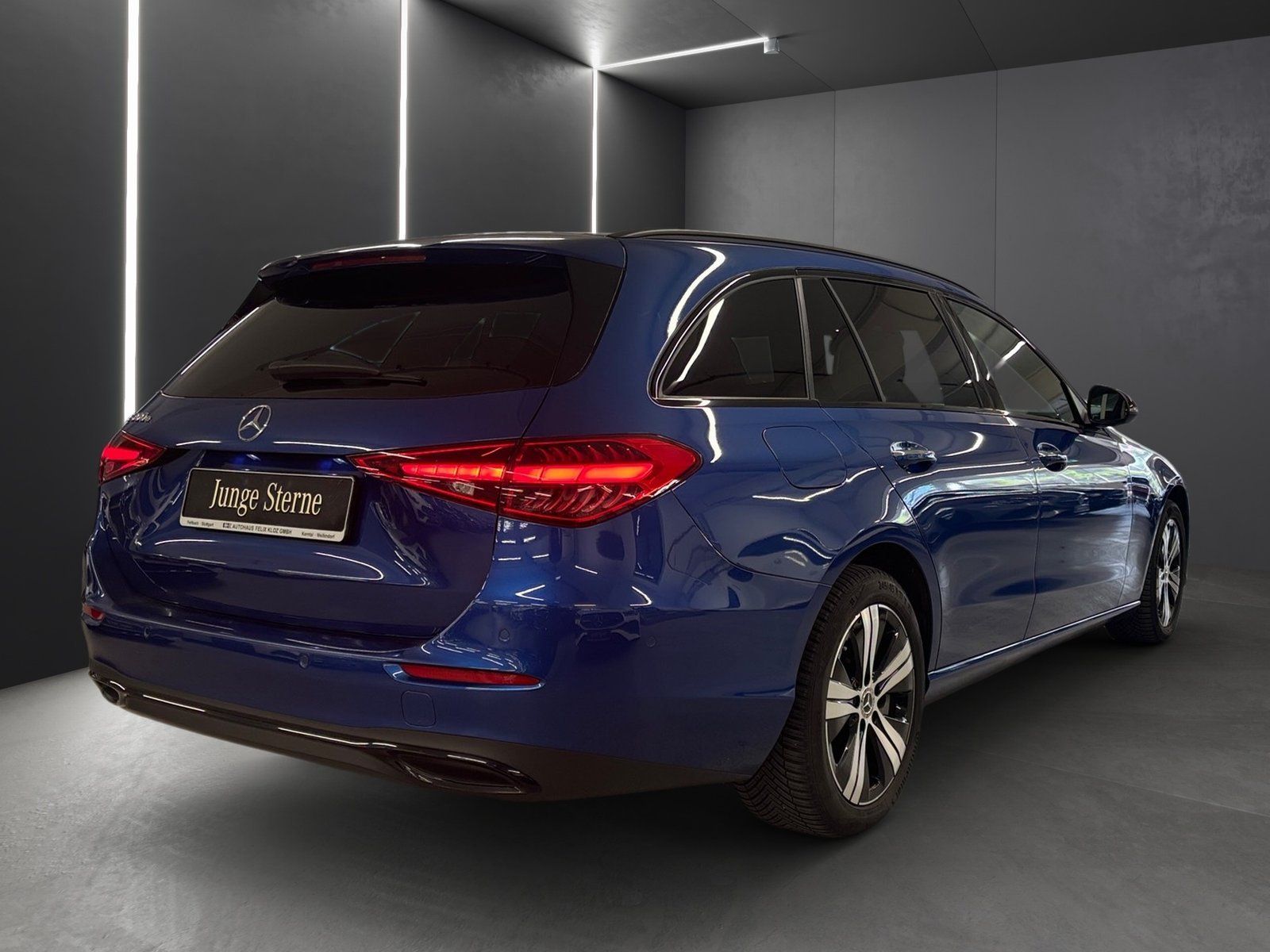 Fahrzeugabbildung Mercedes-Benz C 300 e T*DISTRONIC*HuD*Burmester*Pano-Dach*LED*
