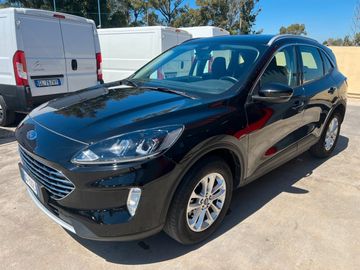 Ford Kuga - 1