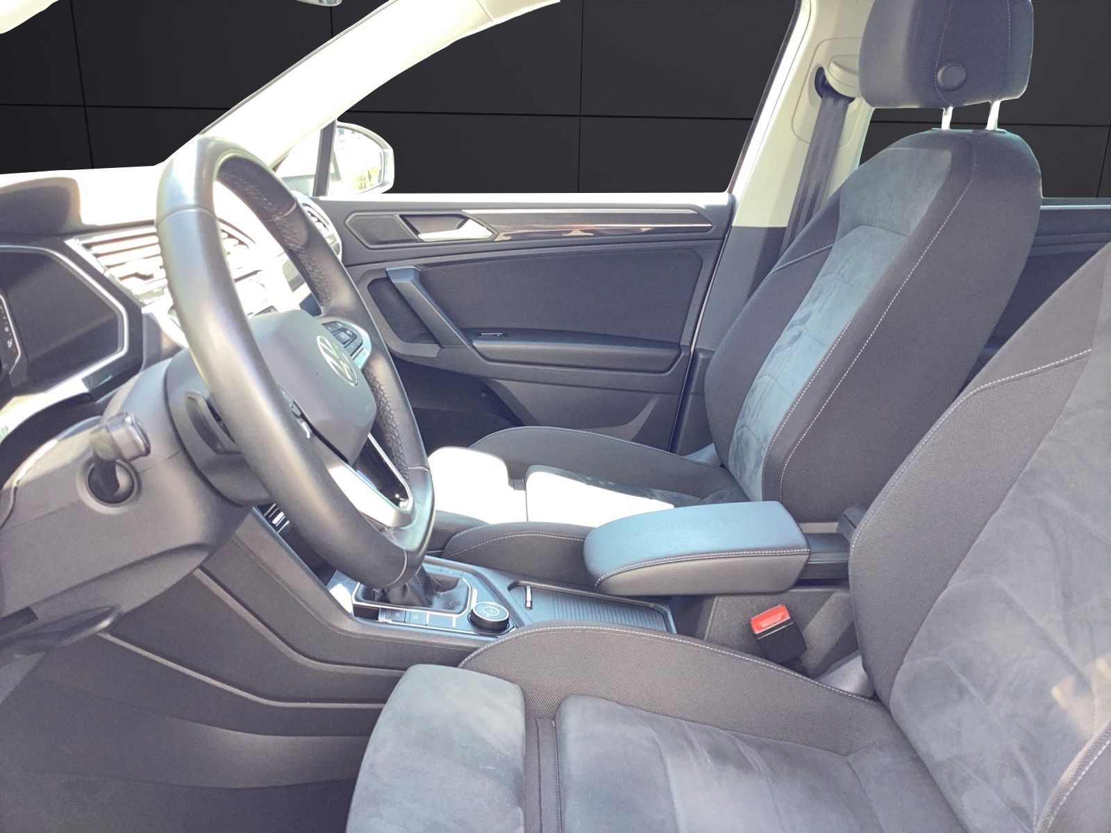 Fahrzeugabbildung Volkswagen Tiguan Elegance 4Motion