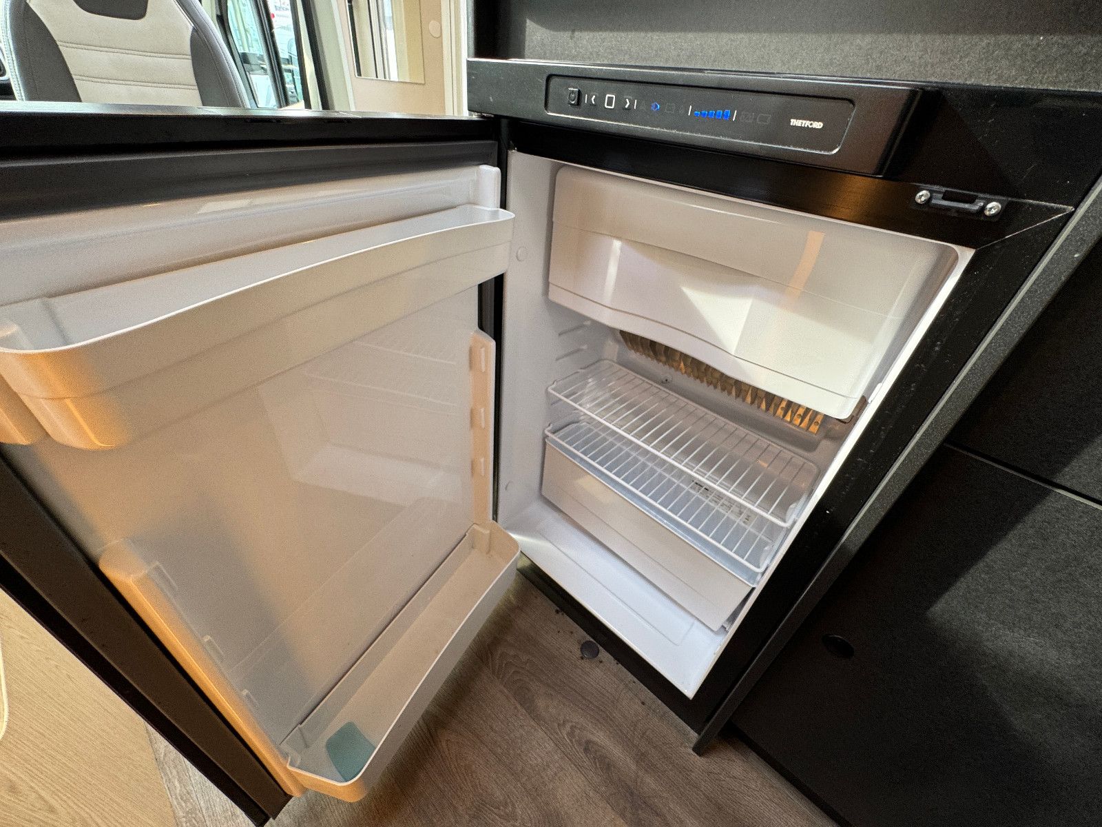 Fahrzeugabbildung Sunlight T 58 ADVENTURE EDITION SOLAR  TV SAT AHK FR.BETT