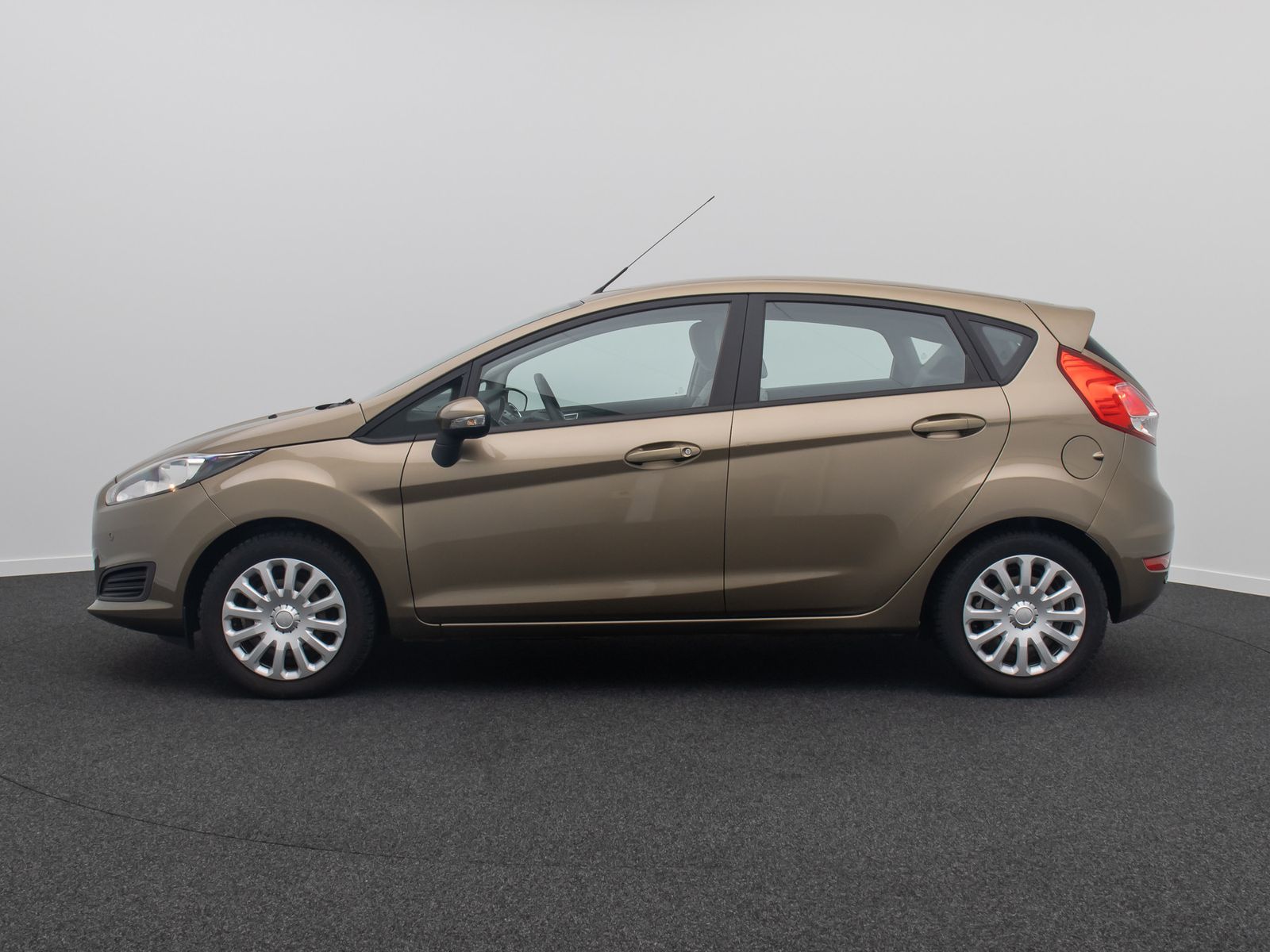 Fahrzeugabbildung Ford Fiesta Trend Aut PDC EasyDriver SoundPaket Stoff