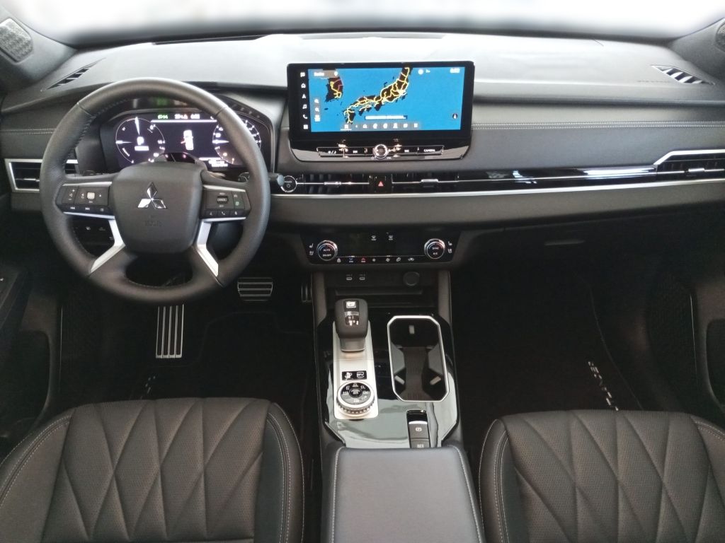 Fahrzeugabbildung Mitsubishi Outlander Diamant TOP ´´Black´´ PHEV Luxury-Pake