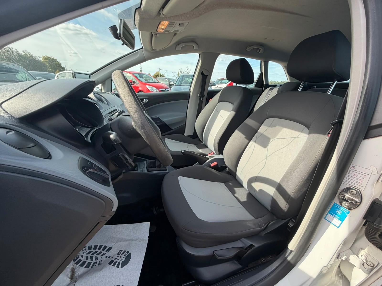 Seat Ibiza 2013 — photo 14