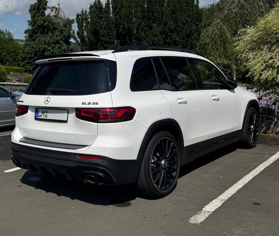 Image of Mercedes-Benz GLB 35 AMG