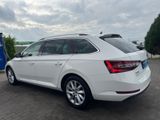 Skoda Superb Combi Style DSG Klima Navi Xenon F1 Euro6 - Skoda Superb: Combi Eu