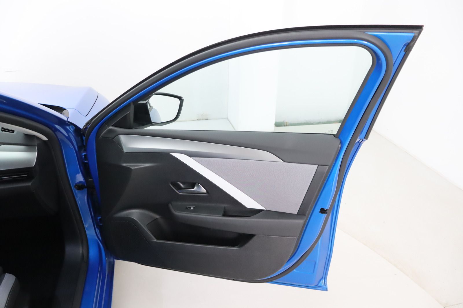 Fahrzeugabbildung Opel Astra L Sports Tourer * LED * Sitzhzg. *